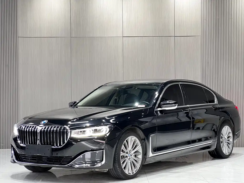 BMW 7 Series 2020 — фото 1