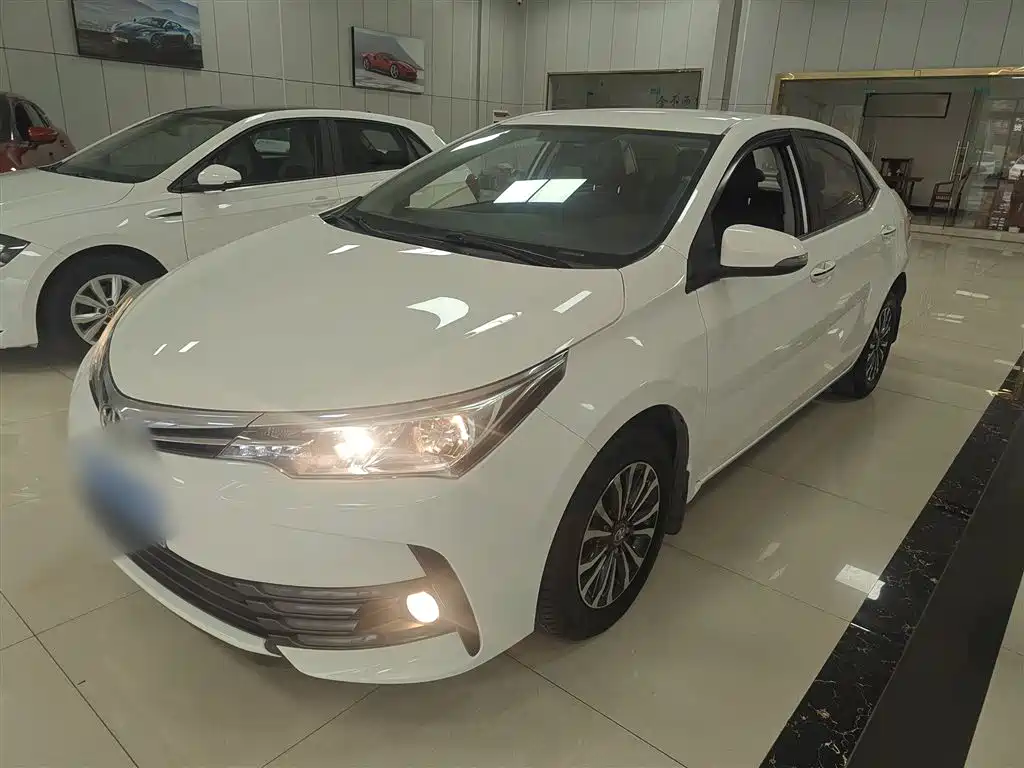 Toyota Corolla 2019 — фото 2