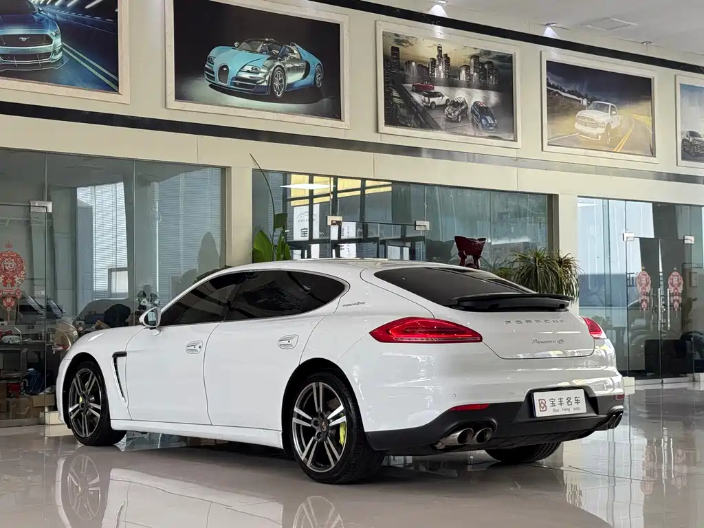 Porsche Panamera 2014 — фото 16