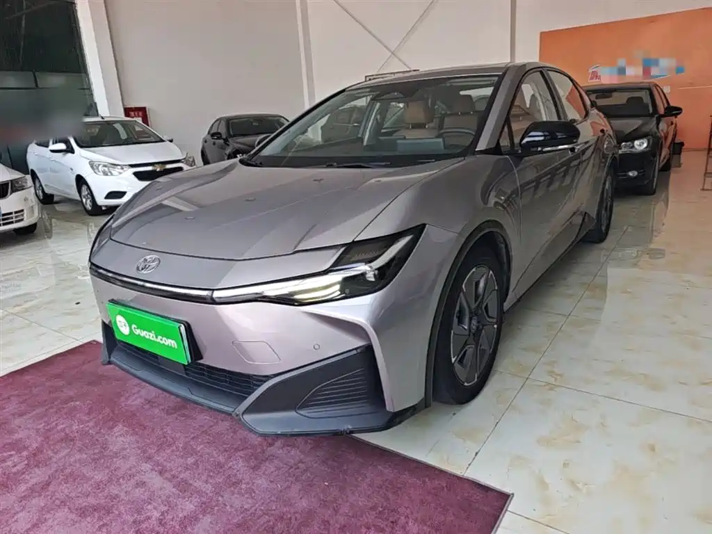 Toyota bZ3 2024