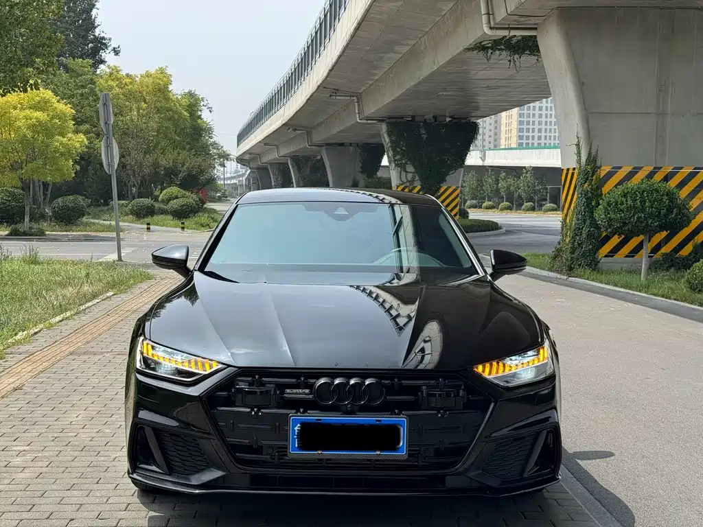 Audi A7L 2023 — фото 2