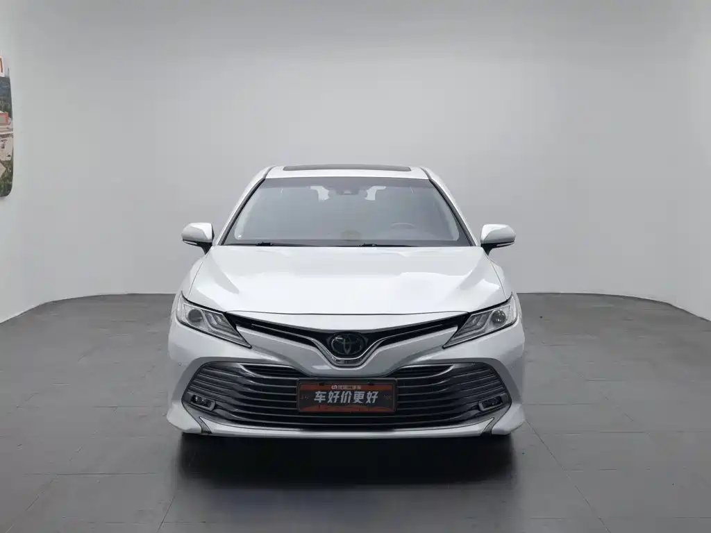 Toyota Camry 2020 — фото 3