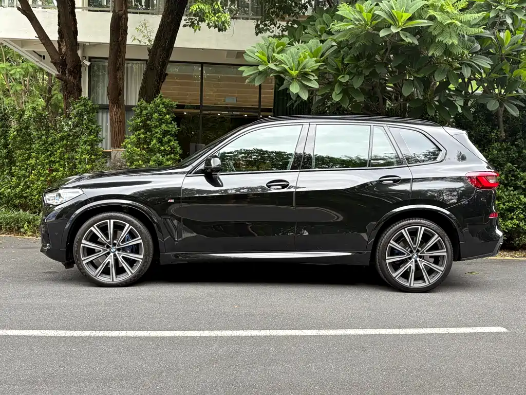 BMW X5 2022
