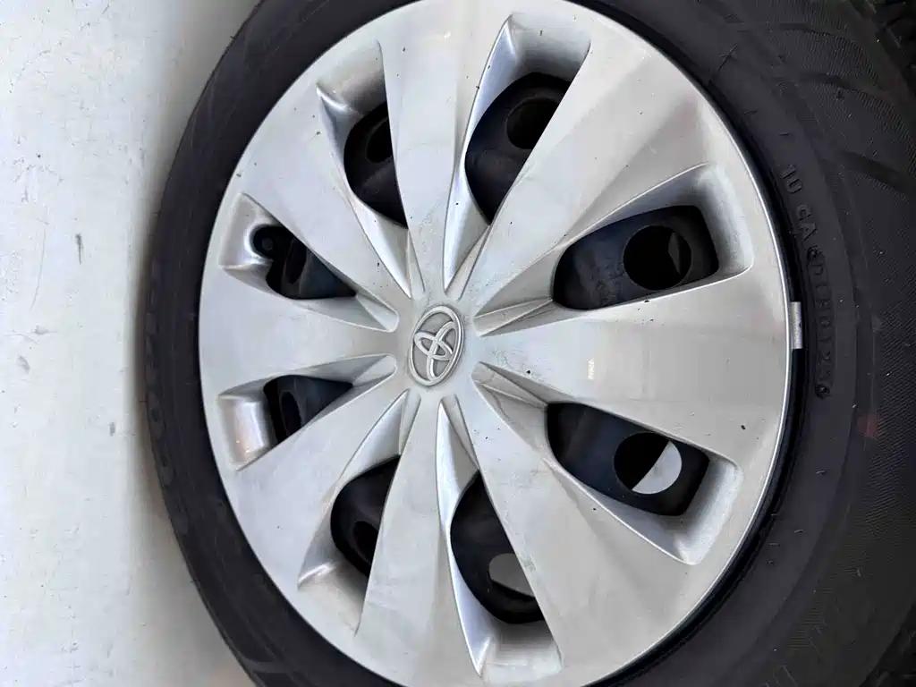 Toyota Yaris L 2023 — фото 20
