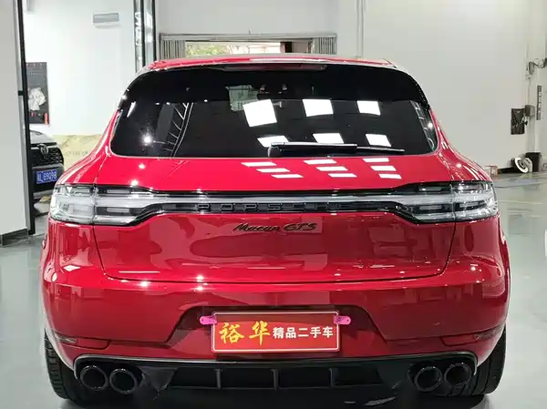 Porsche Macan 2021