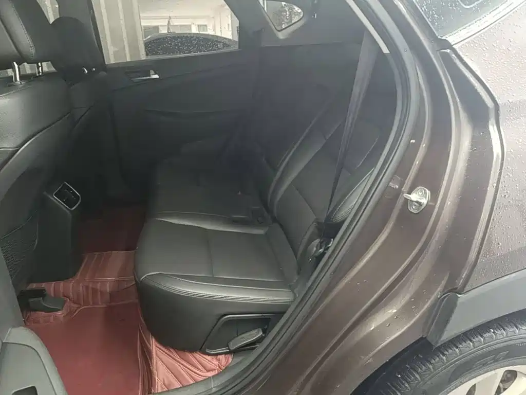 Hyundai Tucson 2018 — фото 17