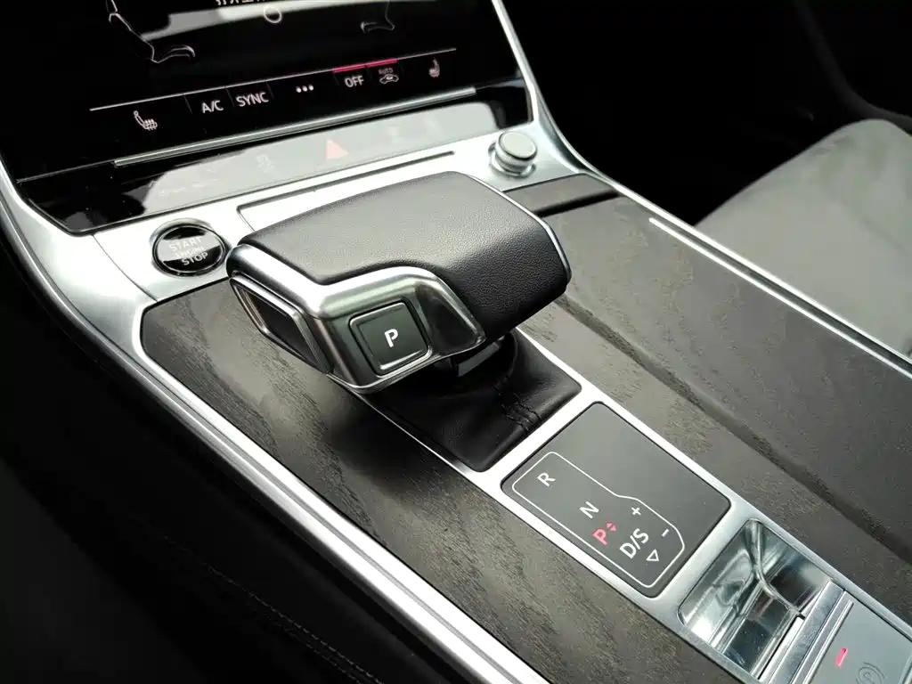 Audi A6L 2023 — фото 9