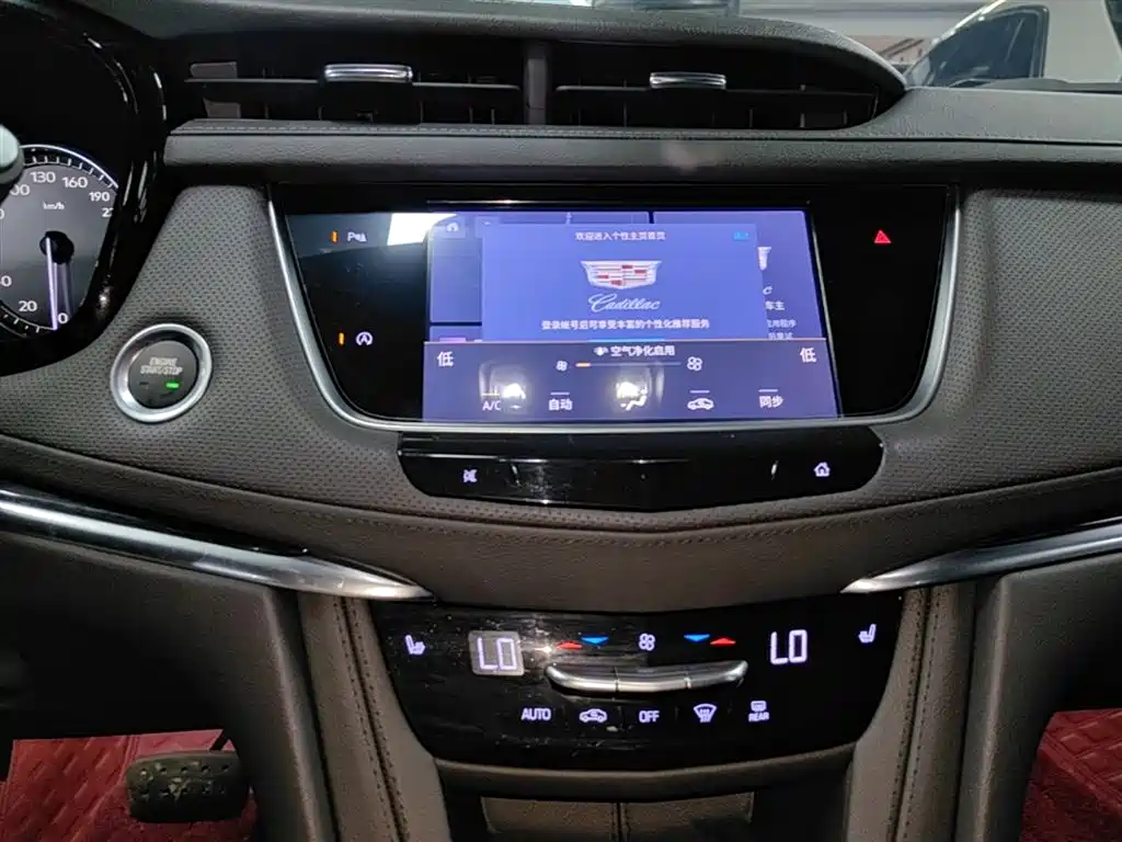Cadillac XT5 2022 — фото 13