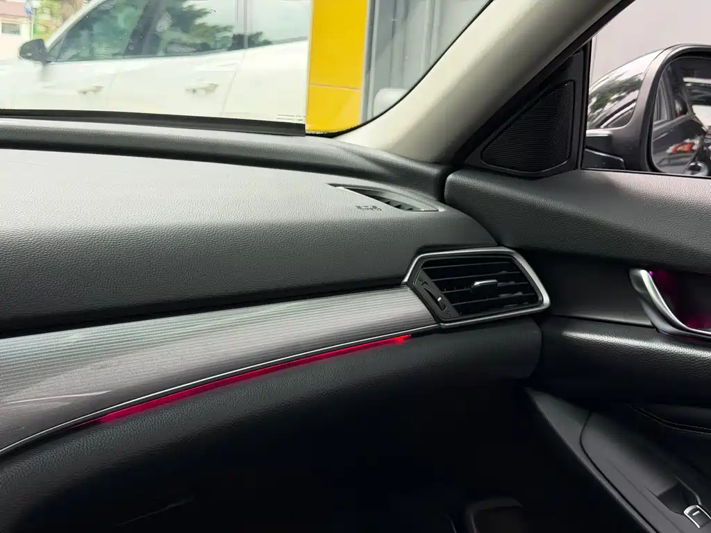 Honda Accord 2021 — фото 17