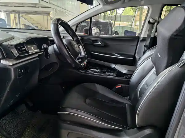 Hyundai Custin 2022