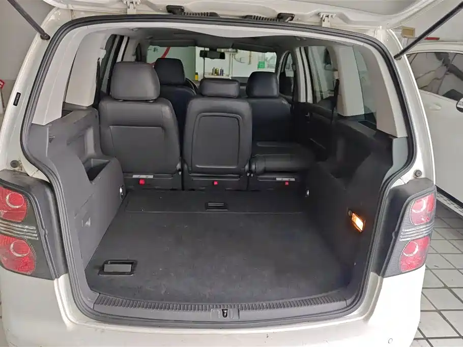 Volkswagen Touran 2015