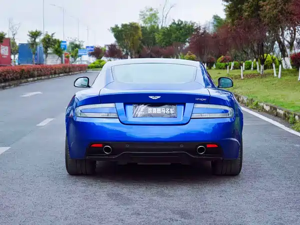 Aston Martin Virage 2012
