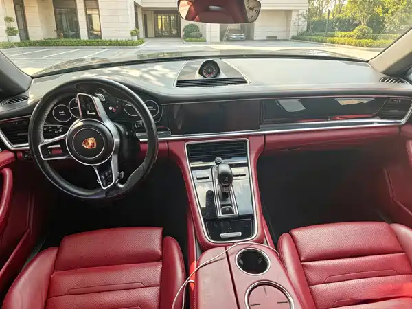 Porsche Panamera 2020