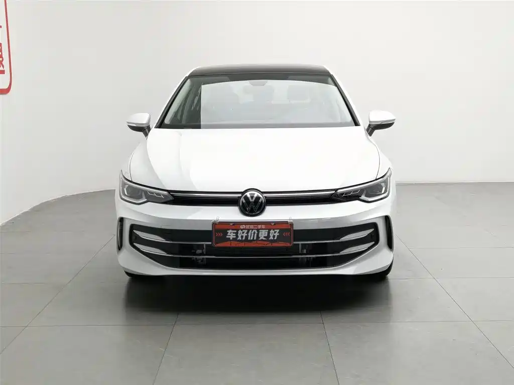 Volkswagen Golf 2025