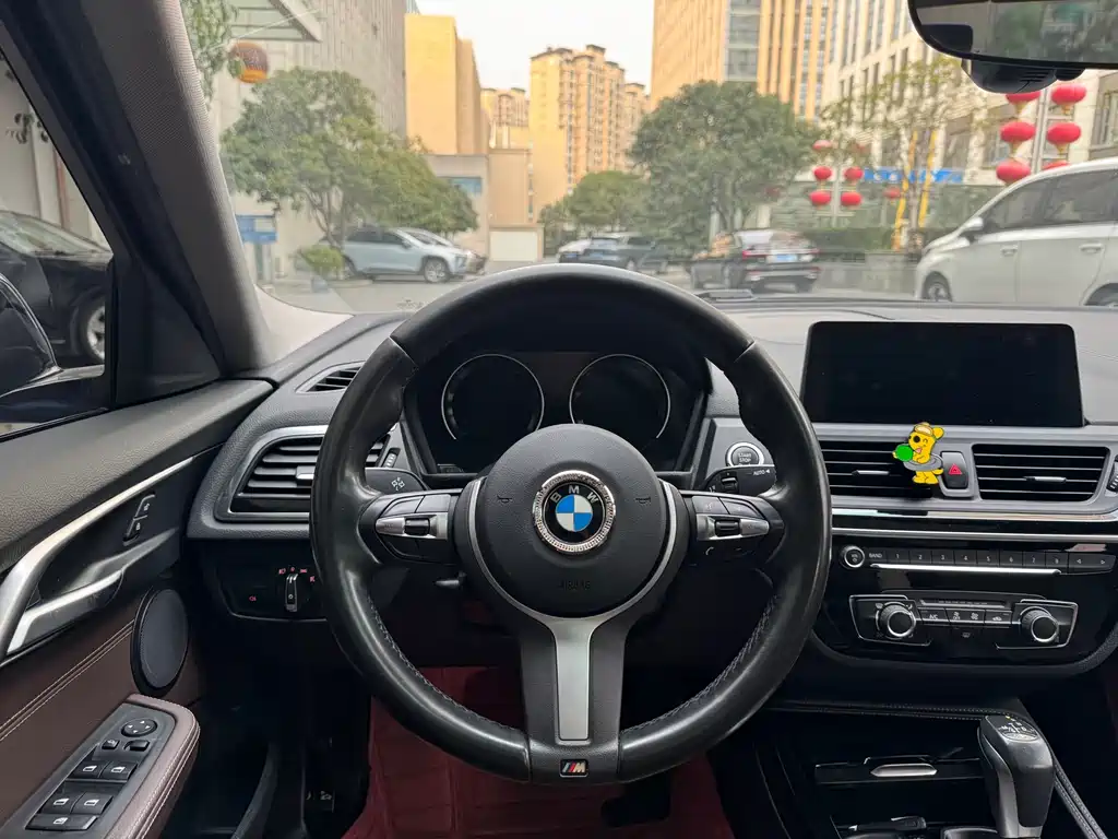 BMW 1 Series 2019 — фото 17