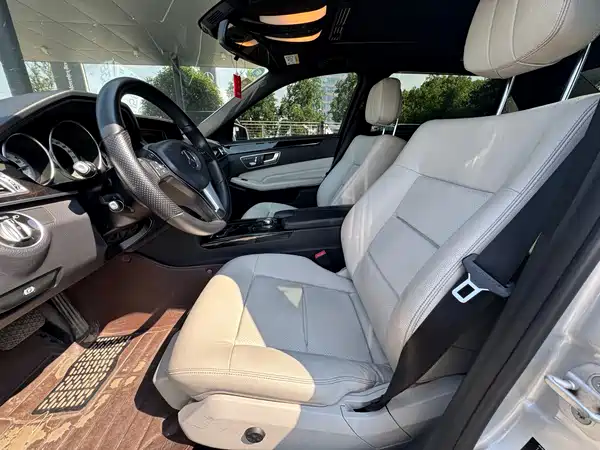 Mercedes-Benz E-Class 2014