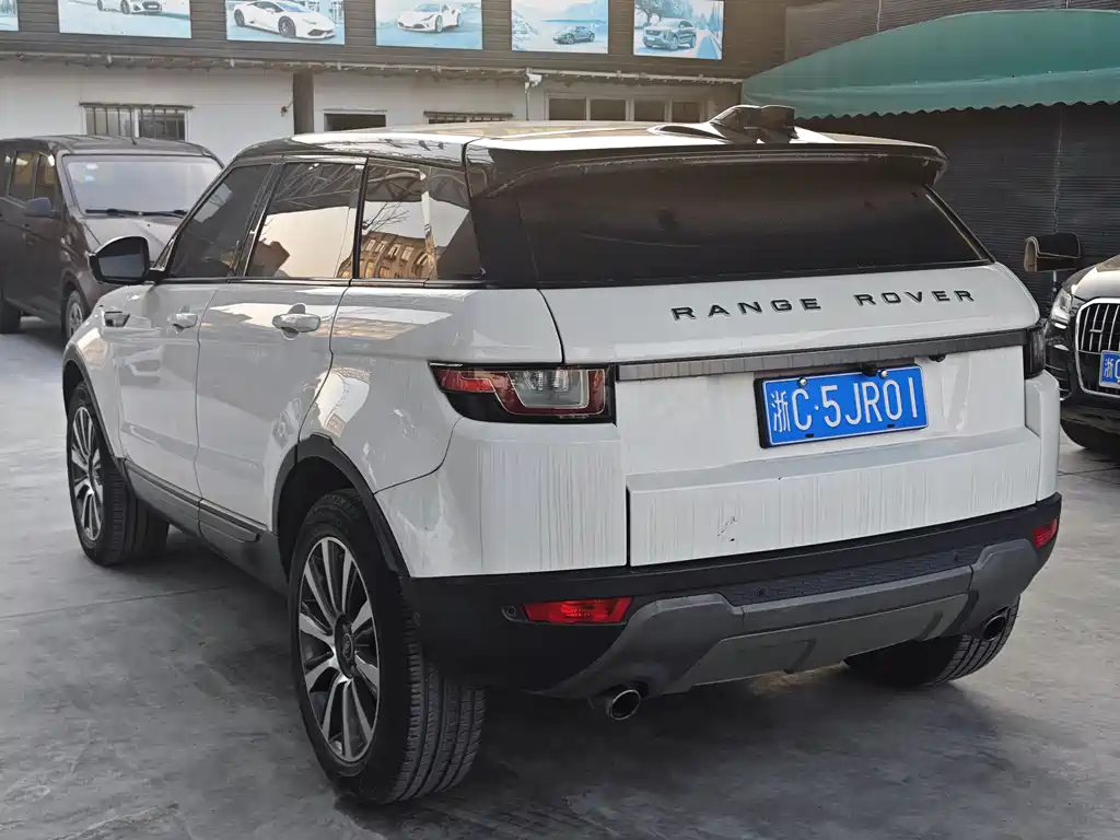 Land Rover Evoque 2018 — фото 11