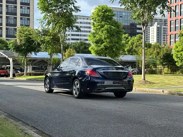 Mercedes-Benz C-Class 2018
