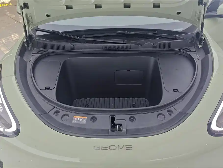 Geely Galaxy Starwish 2025 — фото 10