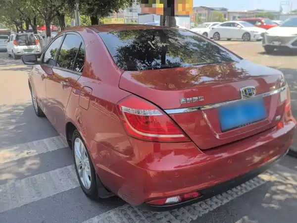 Geely Emgrand 2015