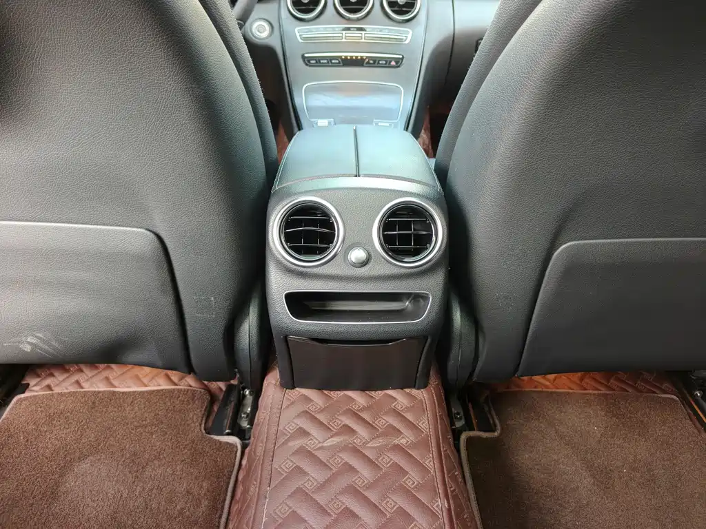 Mercedes-Benz C-Class 2019 — фото 16