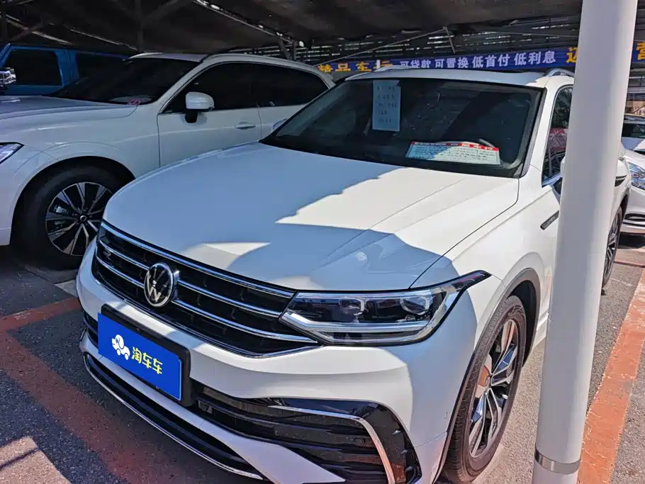 Volkswagen Tiguan L 2021 — фото 1