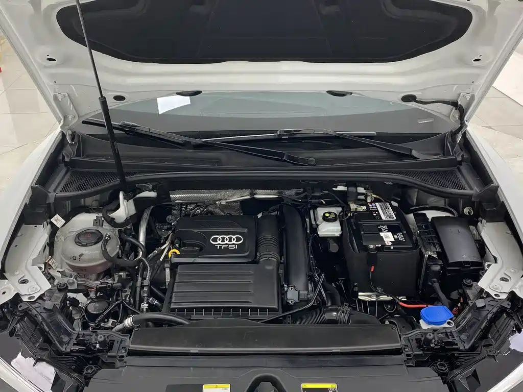 Audi Q3 2023 — фото 13