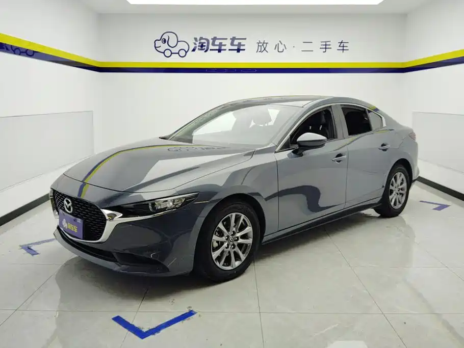 Mazda 3 Axela 2023