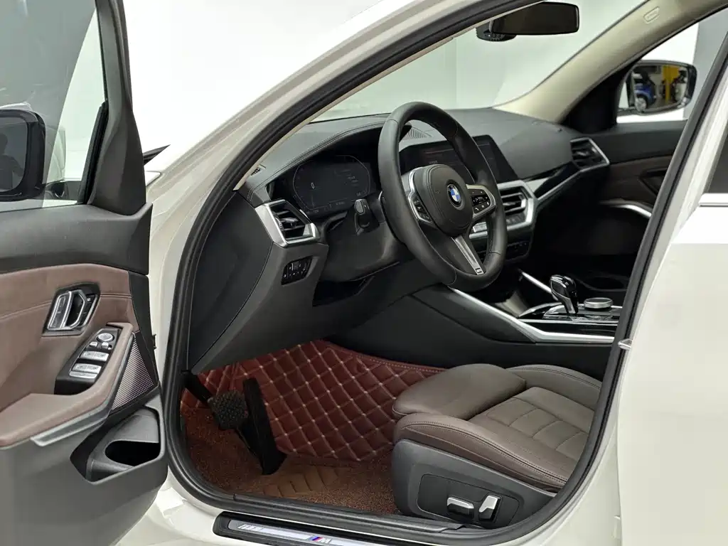 BMW 3 Series 2020 — фото 13