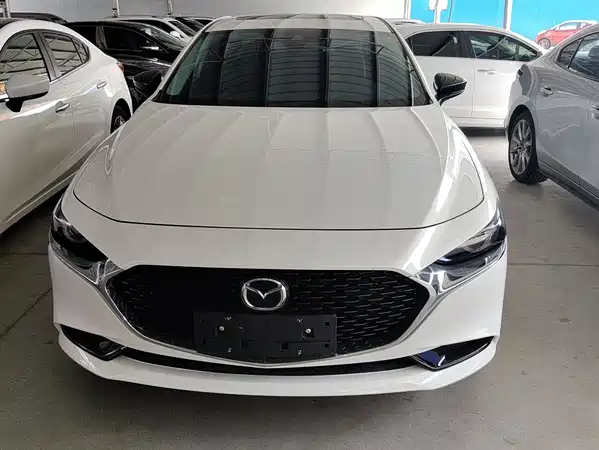 Mazda 3 Axela 2025