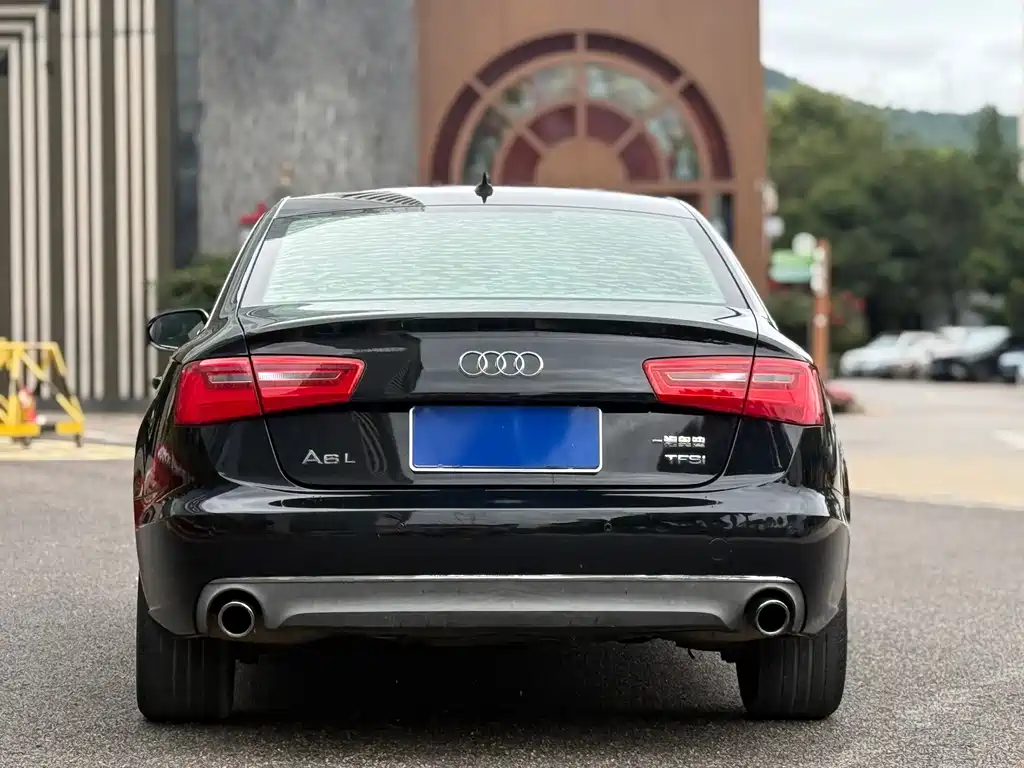 Audi A6L 2015 — фото 14