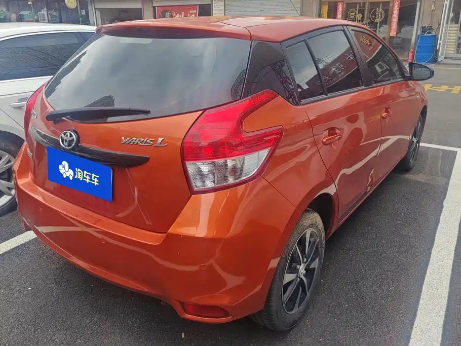 Toyota Yaris L 2015