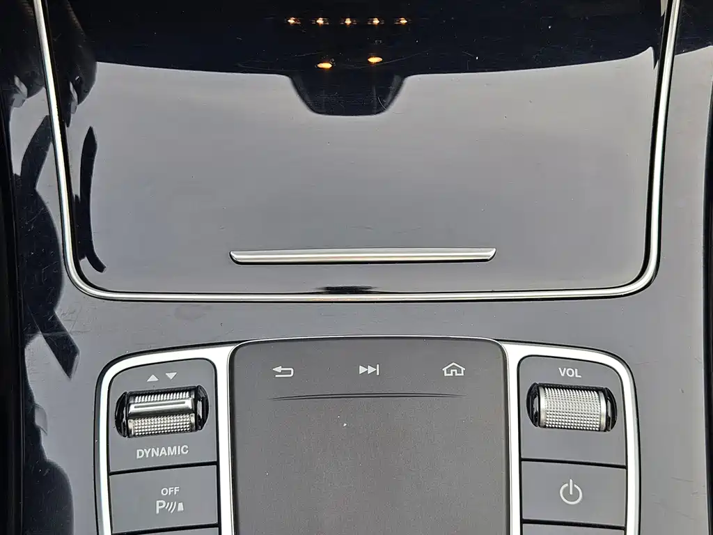 Mercedes-Benz C-Class 2020 — фото 17
