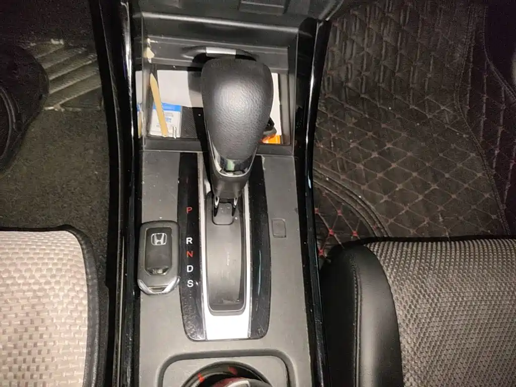 Honda Jade 2017 — фото 14