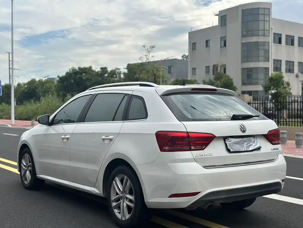 Volkswagen Gran Lavida 2016