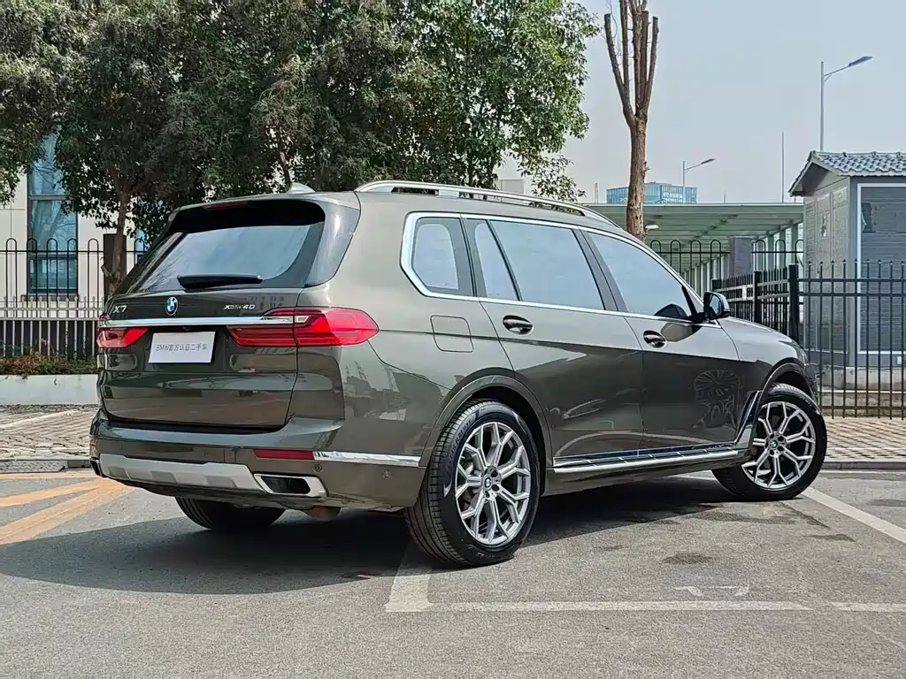 BMW X7 2020 — фото 28