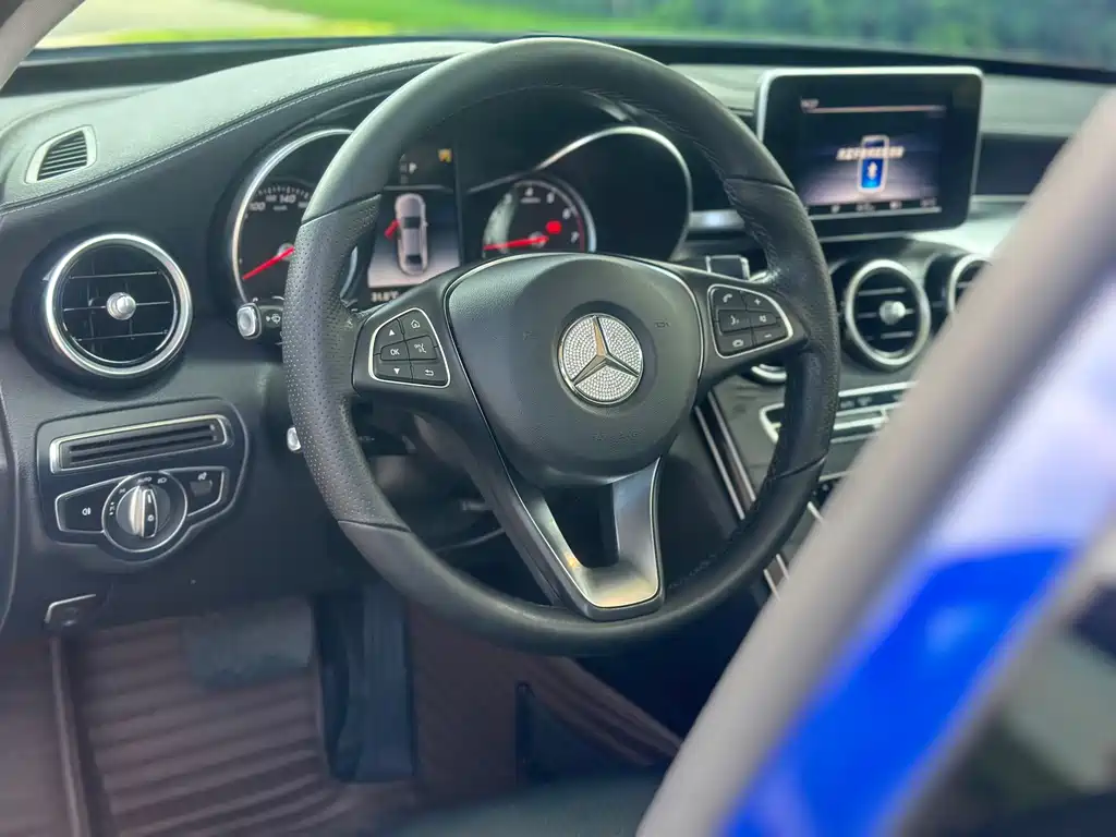 Mercedes-Benz C-Class 2018 — фото 11