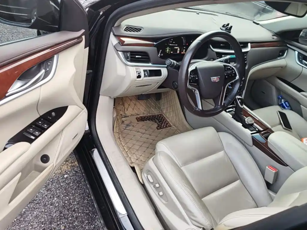 Cadillac XTS 2016 — фото 16