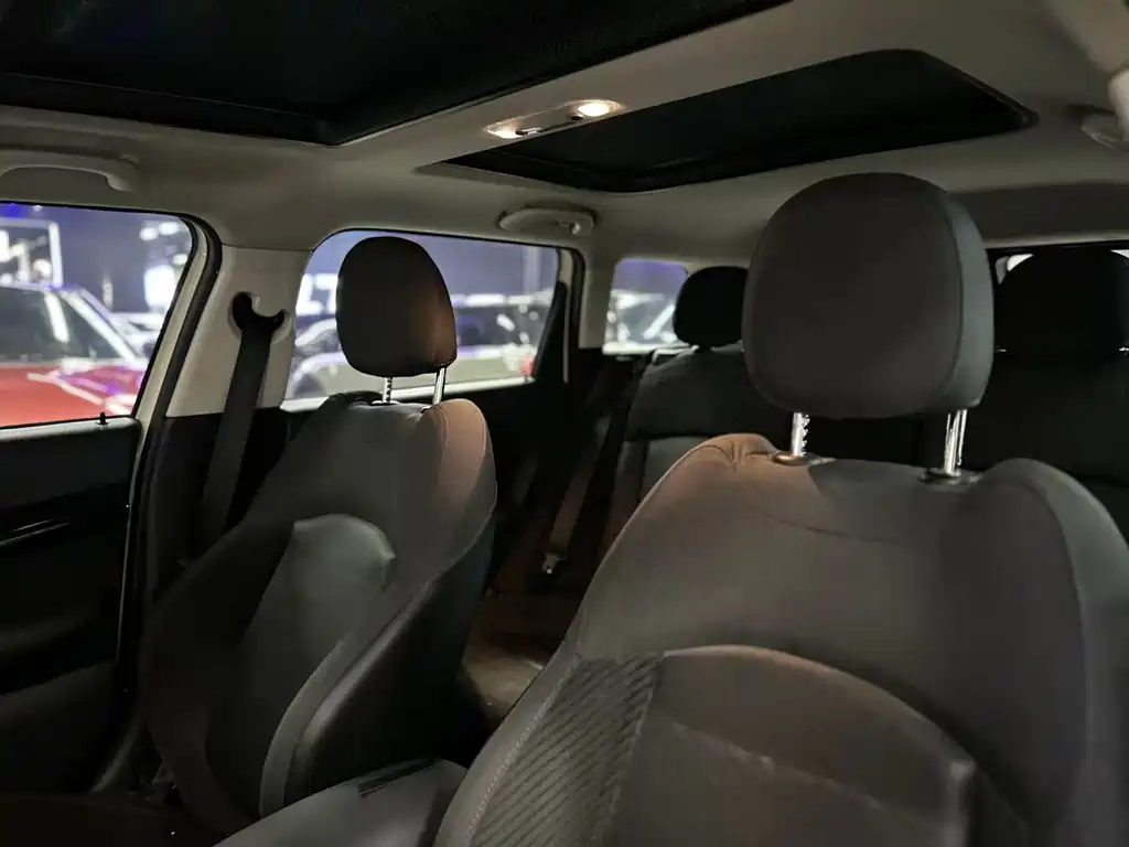 MINI Clubman 2017 — фото 12