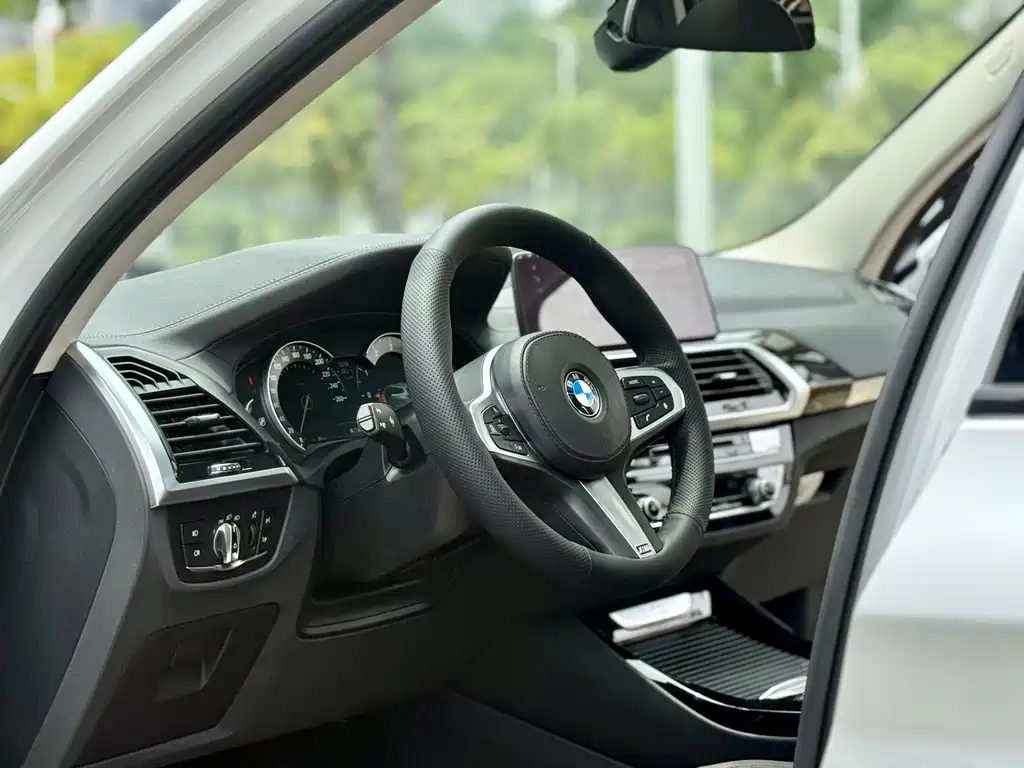 BMW X3 2018 — фото 11