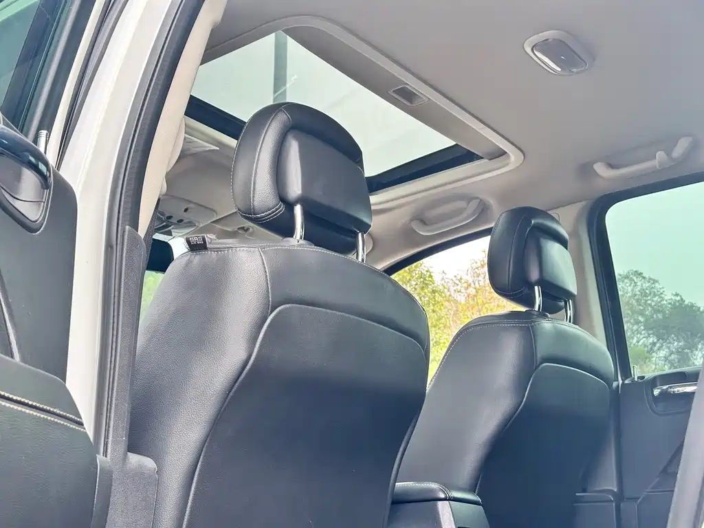 Jeep Compass 2014 — фото 30
