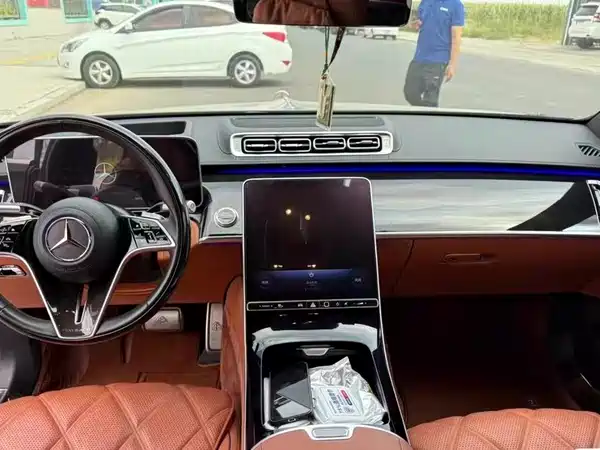 Mercedes-Benz Maybach S-Class 2023