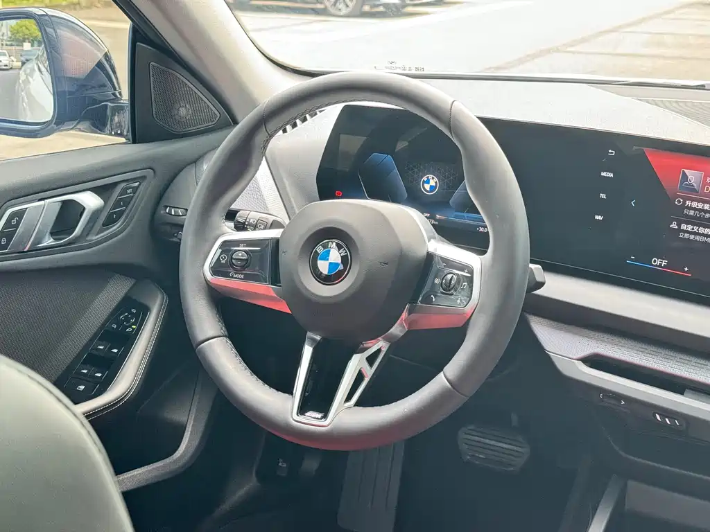 BMW 2 Series 2025 — фото 13