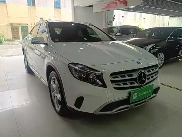 Mercedes-Benz GLA 2017