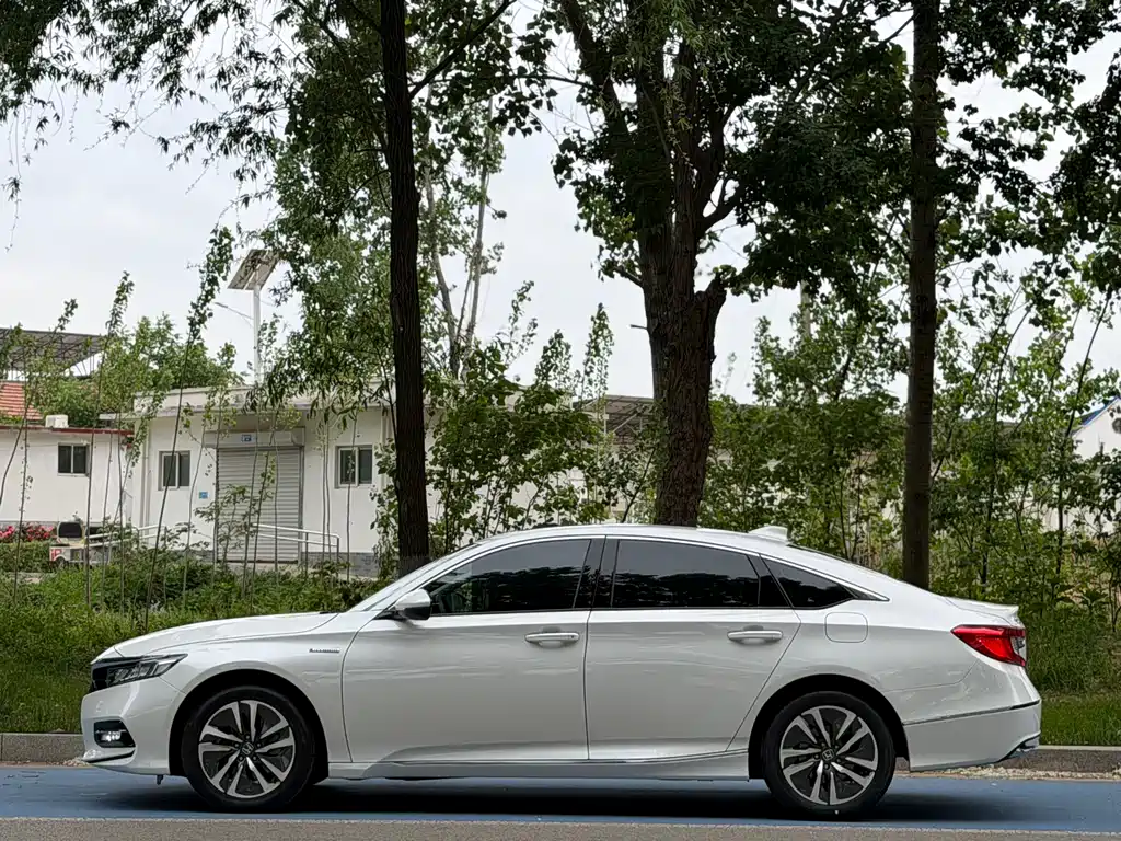 Honda Accord 2018 — фото 3