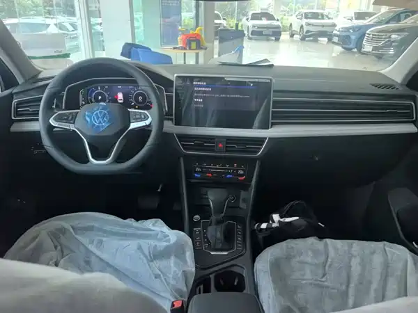 Volkswagen Tiguan L Plug-In Hybrid 2023