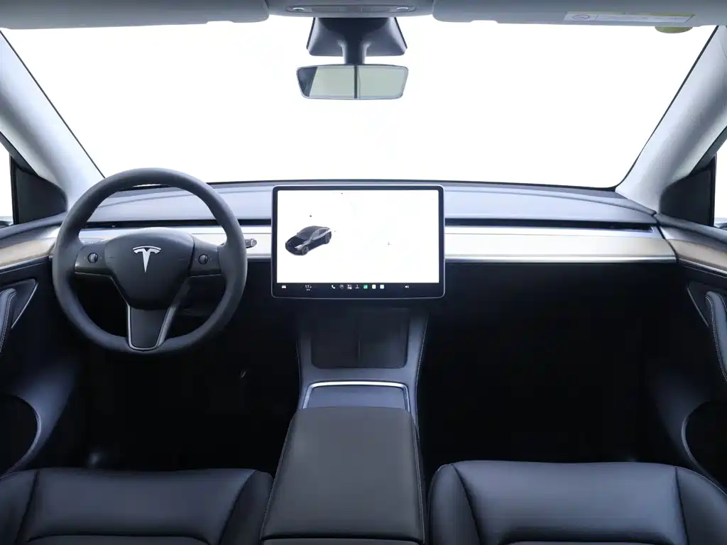 Tesla Model Y 2021 — фото 12