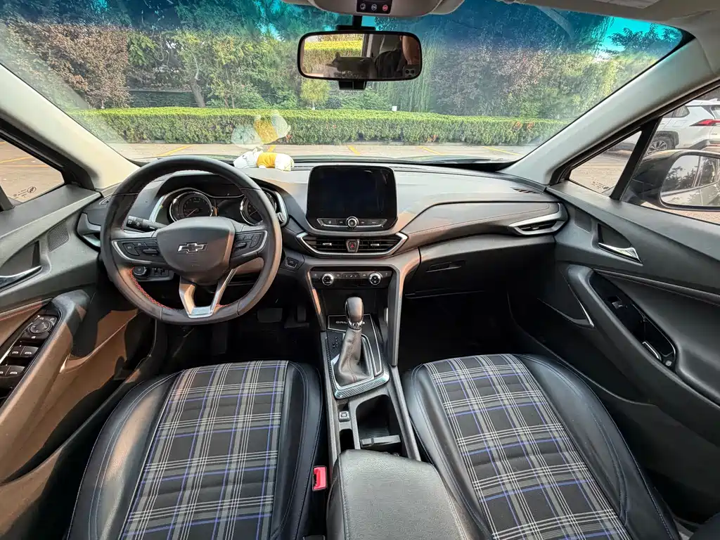 Chevrolet Orlando 2021 — фото 13