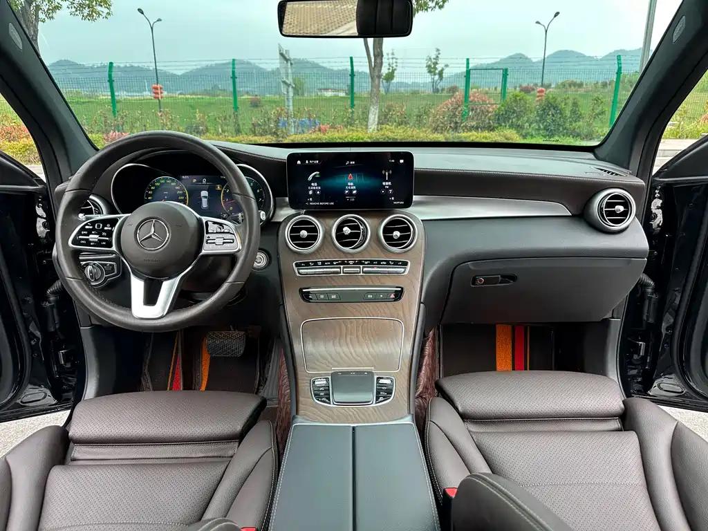 Mercedes-Benz GLC 2023 — фото 12