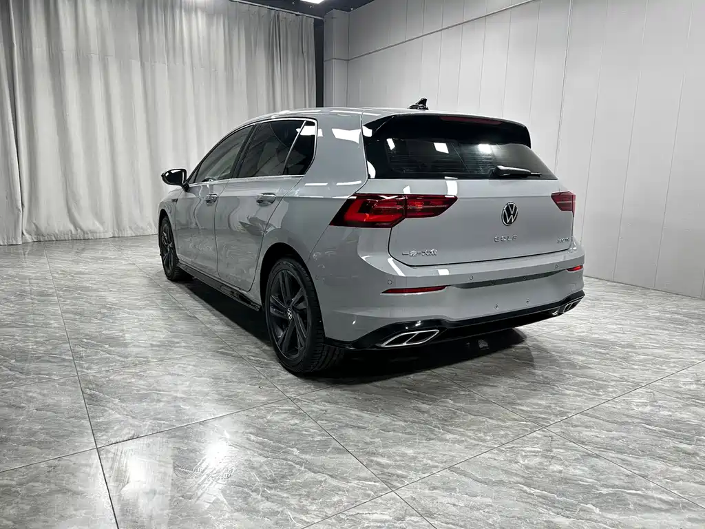 Volkswagen Golf 2022